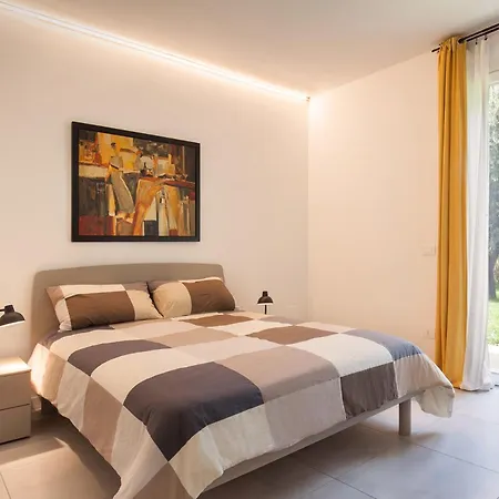 Manzoni 2 Apartamento